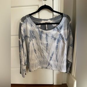 Free People Crop Tye Dye sweatshirt pullover - XS blue/ gray